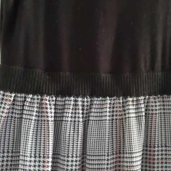 Thyme Maternity dress - Picture 3 of 7